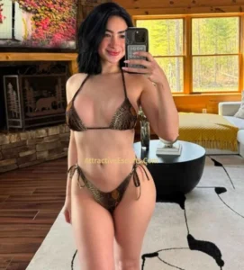 Julia Russian escort girl in Connaught Place, Delhi